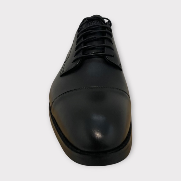 Men\'s Cole Haan Harmon Grand Cap Toe Oxfords in Black Leather. C41585